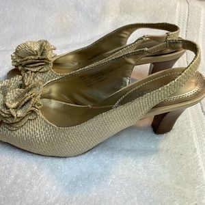 Naturalizer Gigi Heels